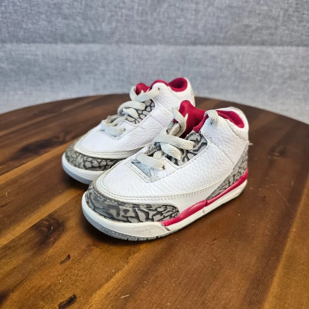Jordan 3 Retro Cardinal Red Toddler Sneakers White Red 832033-126 Size 6C